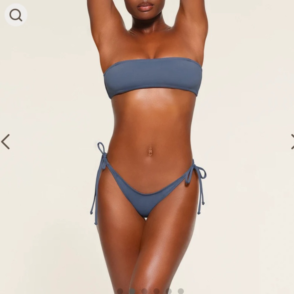 NWT SKIMS blue bikini top